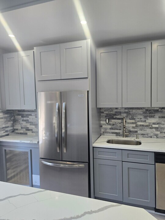 540 46th St, Unit Room2 in Brooklyn, NY - Building Photo