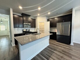 Room in House on Bedrock Rd in Mebane, NC - Building Photo