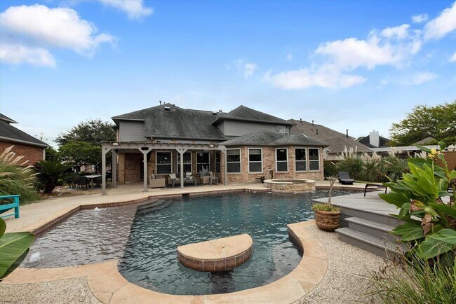 8219 Shoregrove Dr in Humble, TX - Building Photo - Building Photo