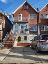61-21 159th St in Queens, NY - Building Photo