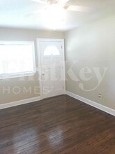 6421 Burgundy Rd S in Jacksonville, FL - Building Photo - Building Photo