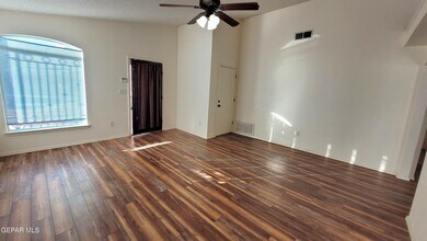 4636 Joseph Rodriguez Dr in El Paso, TX - Building Photo - Building Photo