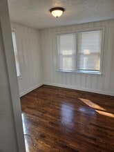 3429 Mersington Ave, Unit 304 in Kansas City, MO - Building Photo - Building Photo