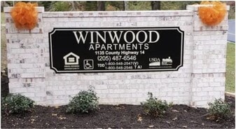 Winwood Manor in Winfield, AL - Building Photo