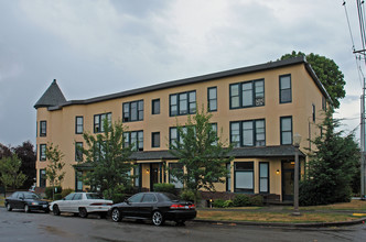 New York Apartments in Tacoma, WA - Building Photo - Building Photo