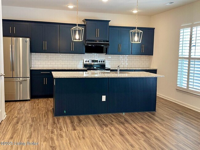 12013 Cascade Falls Trl in Louisville, KY - Building Photo - Building Photo