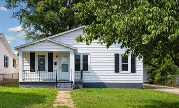 2937 W Walnut St in Springfield, MO - Building Photo - Building Photo