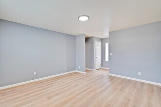 1660 S Capitol Ave in San Jose, CA - Building Photo - Building Photo