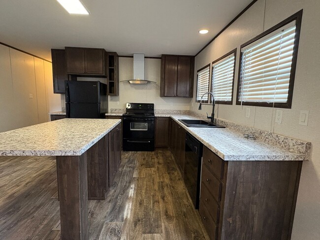 property at 800 N Old Betsy Rd