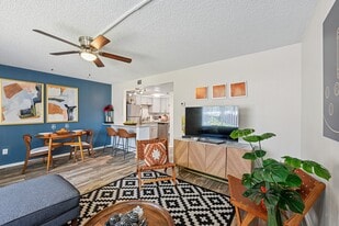 The Monroe on Monterey in Palm Bay, FL - Building Photo