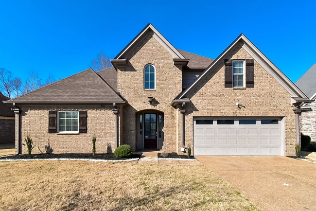 property at 4827 Saddlehorn Cove