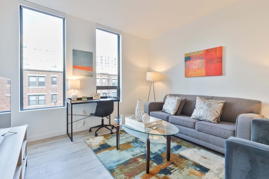 60 Kilmarnock St in Boston, MA - Building Photo
