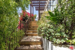 5351 Packard St in Los Angeles, CA - Building Photo