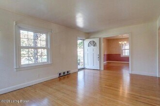 2126 Lancashire Ave in Louisville, KY - Foto de edificio - Building Photo