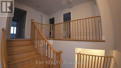 889 Knights Ln in Woodstock, ON - Building Photo - Building Photo