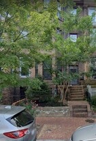 2104 O St NW, Unit #01 in Washington, DC - Building Photo