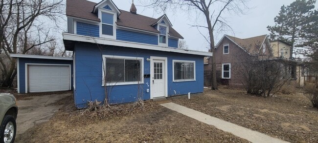 property at 615 Irvine Ave NW