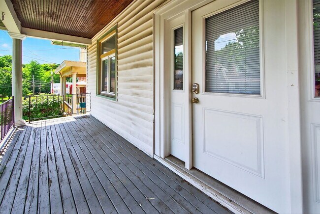 2315 Moerlein Ave in Cincinnati, OH - Building Photo - Building Photo