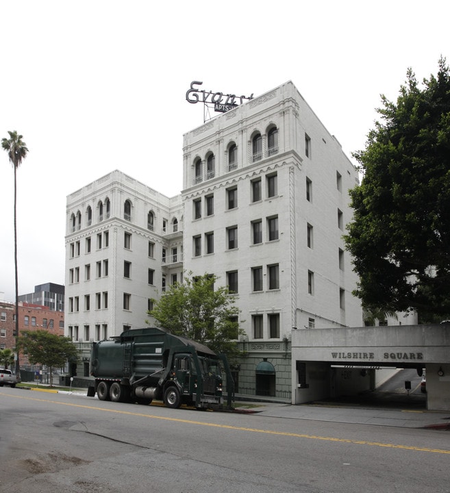 Evanston Apartments in Los Angeles, CA - Foto de edificio