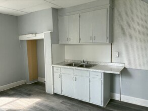 13-15 Cleveland Ave in Waynesboro, PA - Building Photo - Building Photo