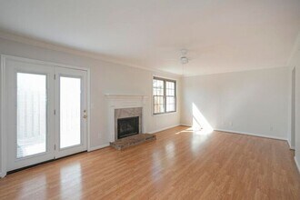 614 Brentwood Pointe in Brentwood, TN - Building Photo - Building Photo