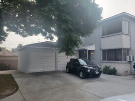 909 N Cedar St, Unit 6