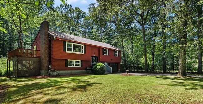 198 Carlisle Rd in Bedford, MA - Building Photo - Building Photo