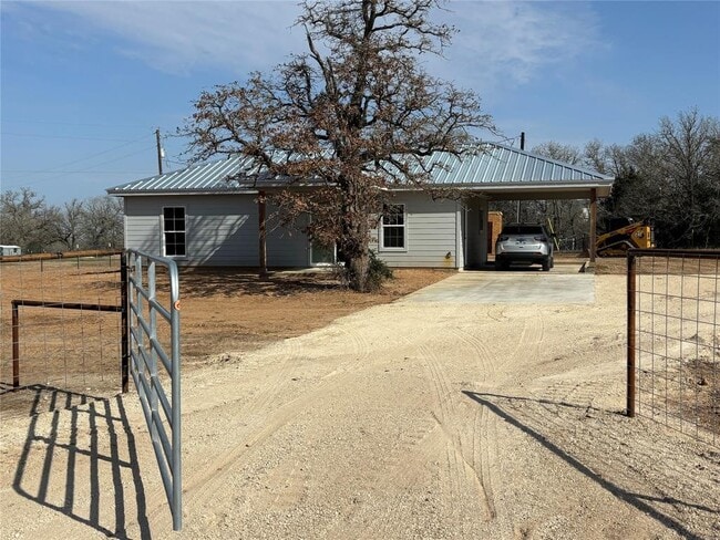 134 Pope Bend N in Cedar Creek, TX - Building Photo - Building Photo