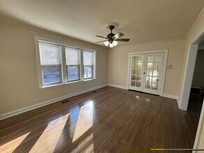 3570 W Henderson St, Unit 1 in Chicago, IL - Building Photo - Building Photo