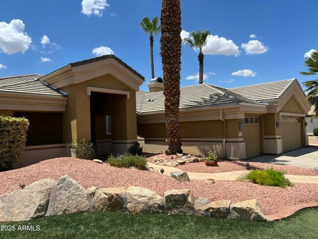 21616 N 56th Dr in Glendale, AZ - Foto de edificio - Building Photo