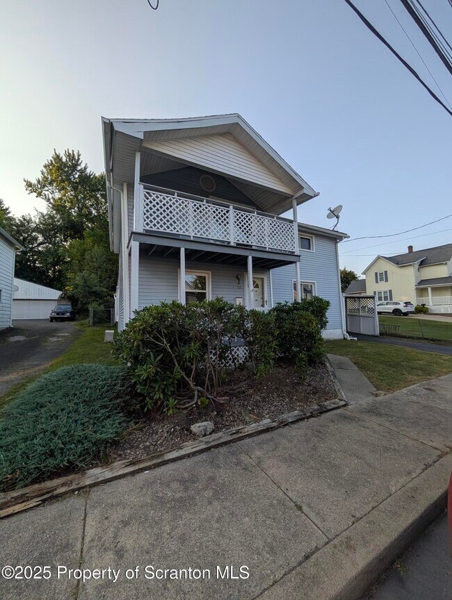 1753 McDonough Ave in Scranton, PA - Building Photo - Building Photo