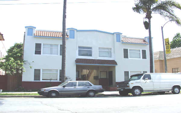 626 E 5th St in Long Beach, CA - Foto de edificio - Building Photo