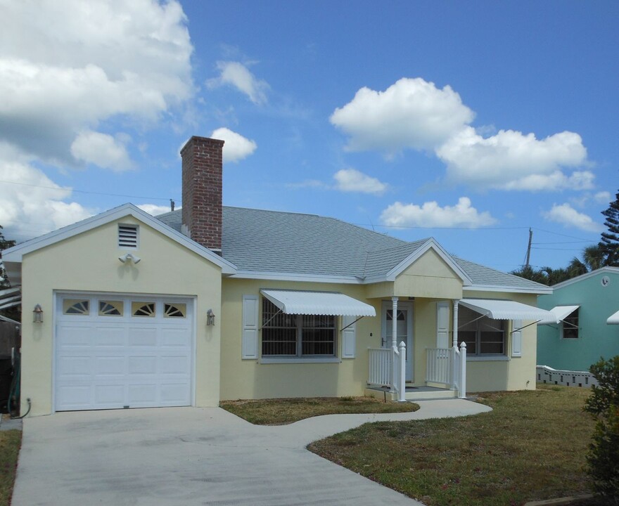 1610 Binney Dr in Fort Pierce, FL - Building Photo