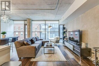 25 Oxley St in Toronto, ON - Building Photo - Building Photo