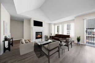 Summit Creek in Canton, MI - Building Photo