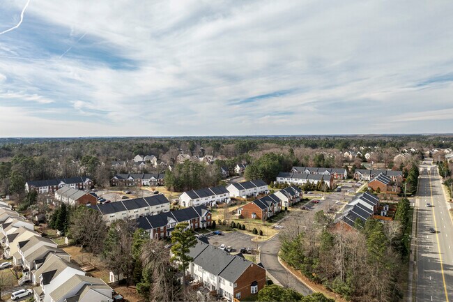 1505 Olde Sage Ct in Glen Allen, VA - Foto de edificio - Building Photo