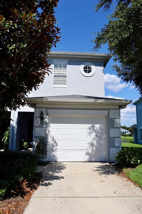 9395 Flowering Cottonwood Rd in Orlando, FL - Building Photo