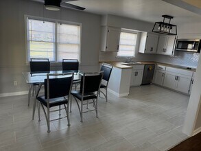 2034 Hycrest Dr in Broken Arrow, OK - Building Photo - Building Photo