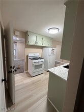 7470 Lanier Dr in Middleburg Heights, OH - Building Photo - Building Photo