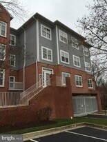 8927 Groffs Mill Dr in Owings Mills, MD - Building Photo