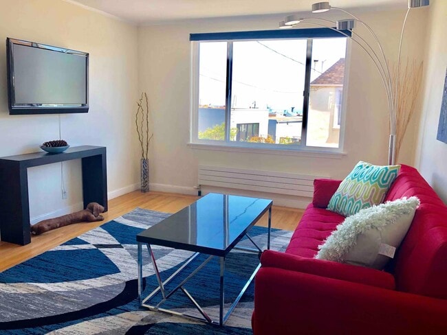 500 Peralta Ave, Unit 500 in San Francisco, CA - Foto de edificio - Building Photo