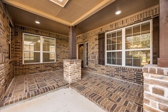 22719 Shieldhall Ln in Tomball, TX - Building Photo - Building Photo