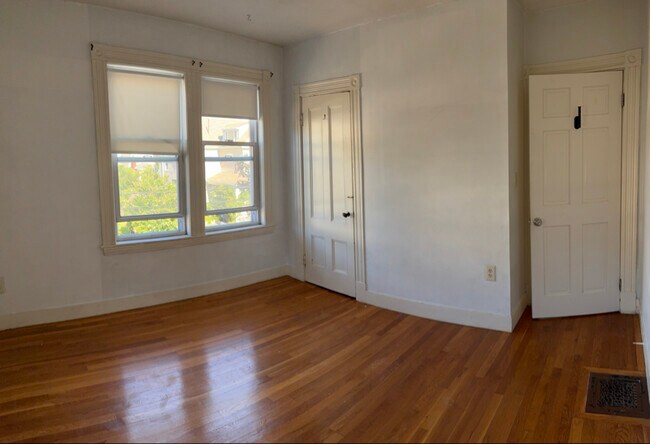 51 Edison St in Quincy, MA - Building Photo - Building Photo