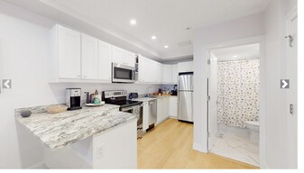 296 Beacon St, Unit 3 in Boston, MA - Building Photo