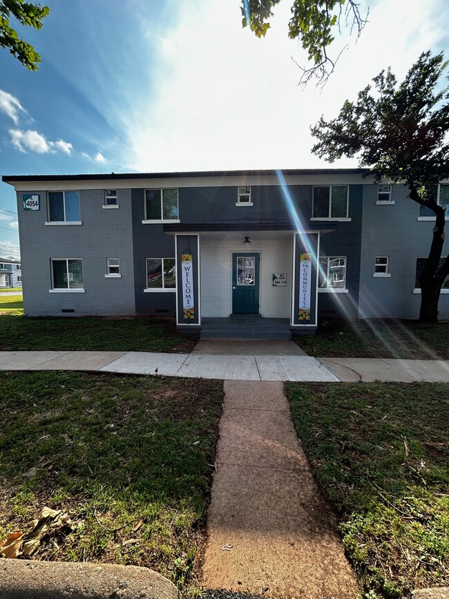 Elmwood Terrace in Abilene, TX - Foto de edificio - Building Photo