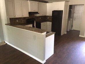 2004 16th St in Lubbock, TX - Building Photo - Building Photo