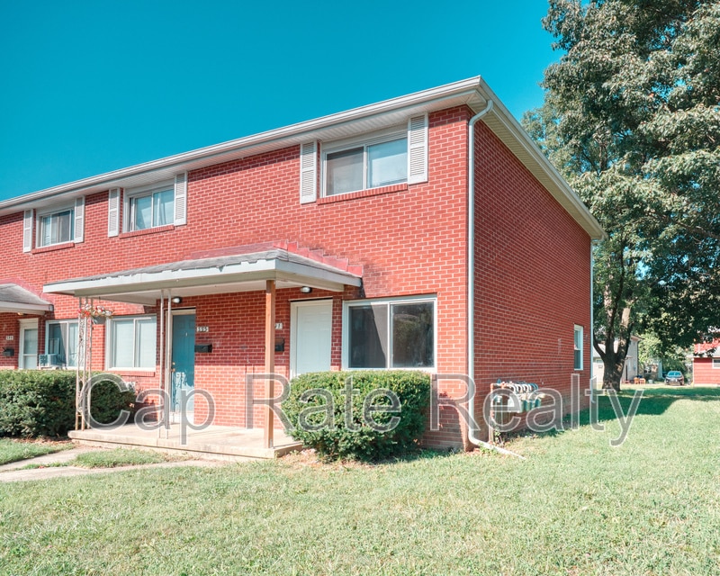 391 Barnett Rd in Columbus, OH - Building Photo