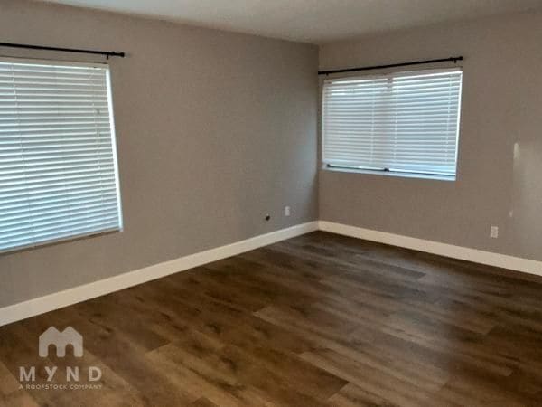 2415 Sycamore Glen Dr in Sparks, NV - Foto de edificio - Building Photo