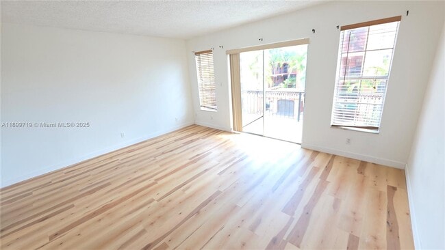 650 Tennis Club Dr in Fort Lauderdale, FL - Building Photo - Building Photo