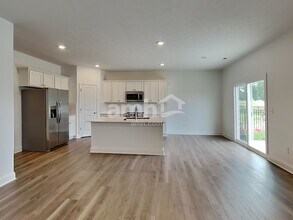 9175 Henley Ave in Reynoldsburg, OH - Building Photo - Building Photo